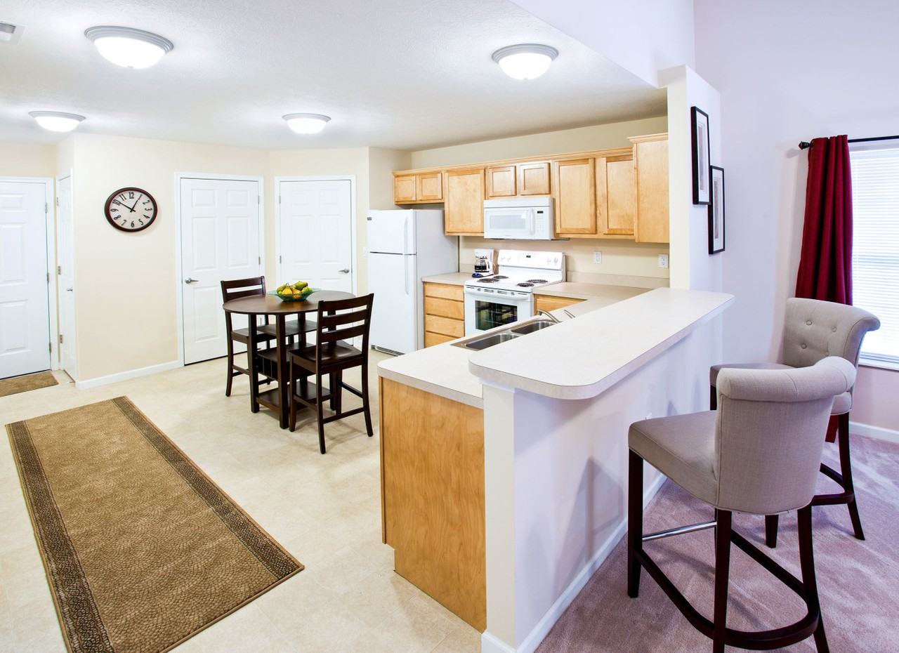 Redwood Medina - Photo 3 of 15