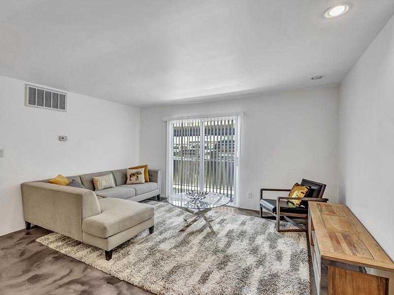 454 West Brown Apartments - Photo 2 of 23