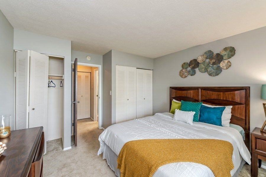 Fisherman's Village Apartments 2975 Coast Dr, Indianapolis, IN 46214