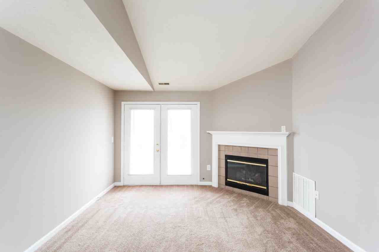 Avon Creek - Photo 3 of 28