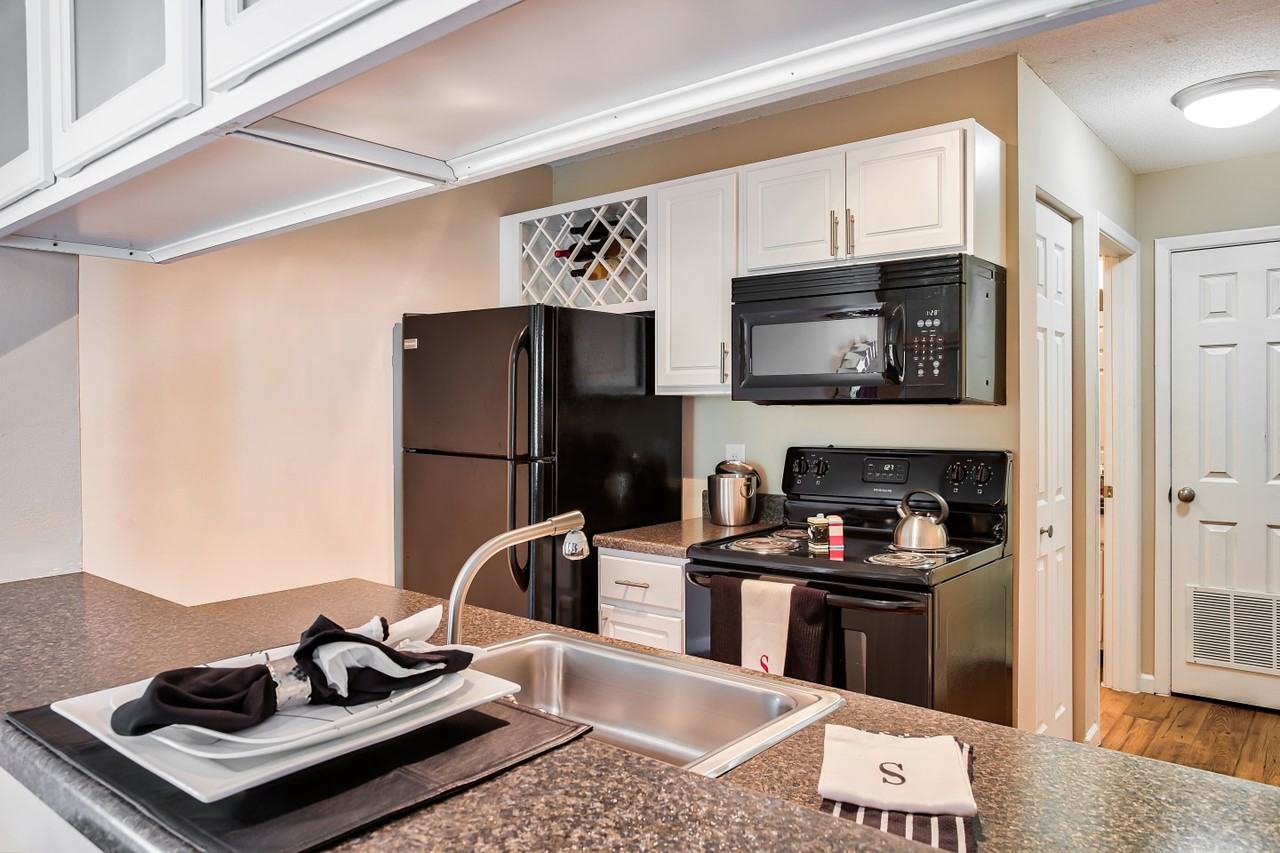 Scandia Apartments - Photo 2 of 22