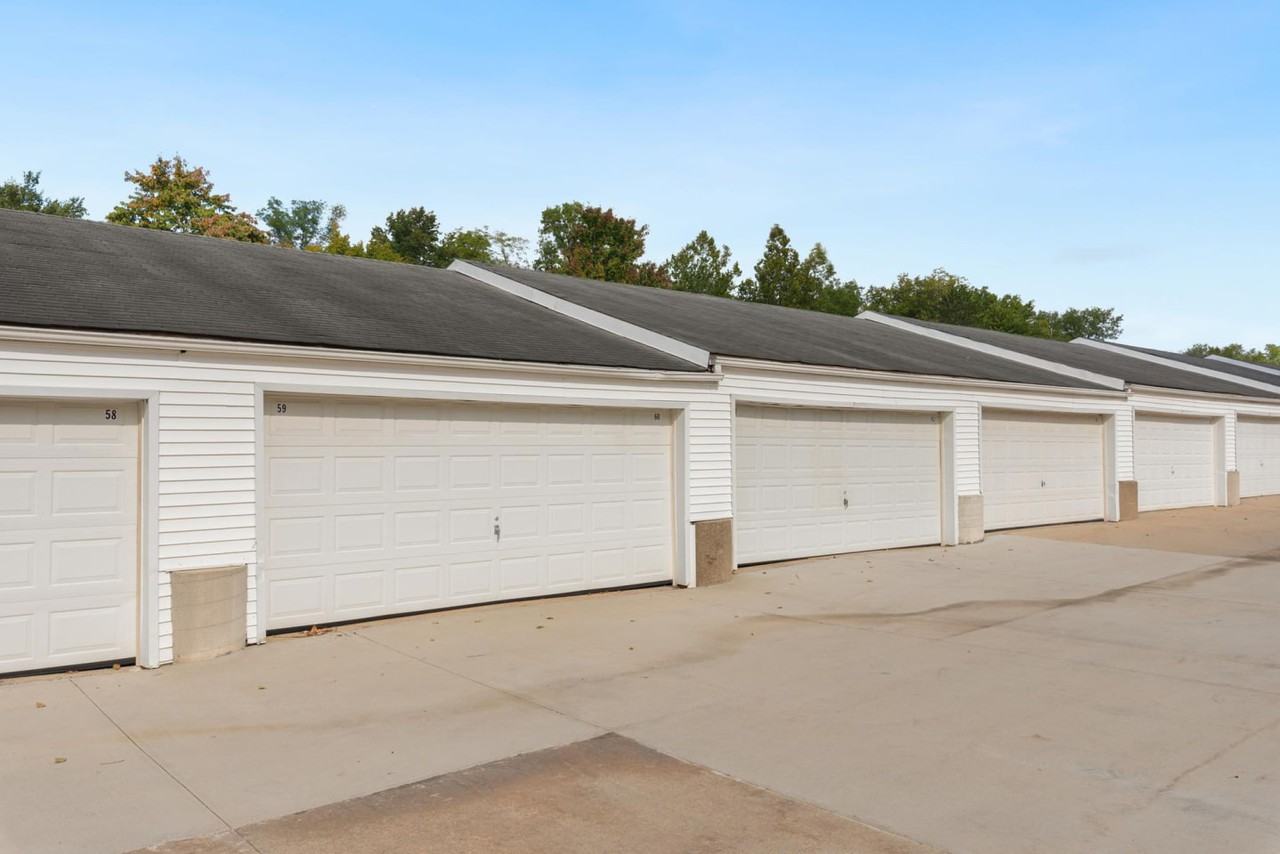 Walnut Hills Apartments - Photo 3 of 10