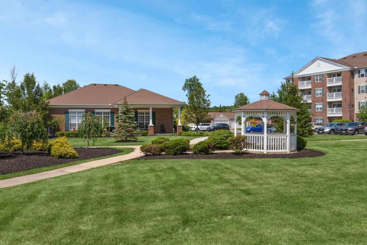 Senior Housing- Carrington Court - Photo 3 of 24