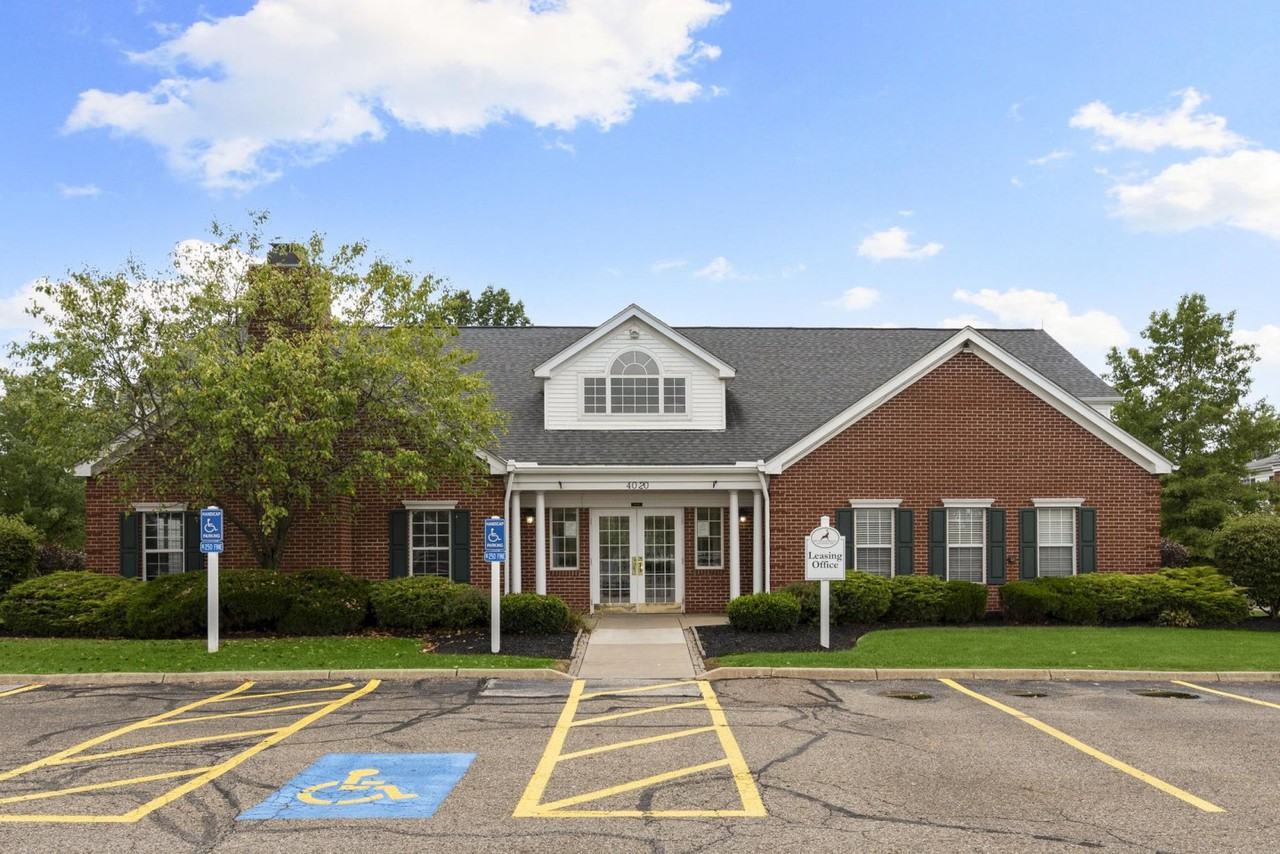 Wyndham Ridge Apartments - Photo 2 of 9