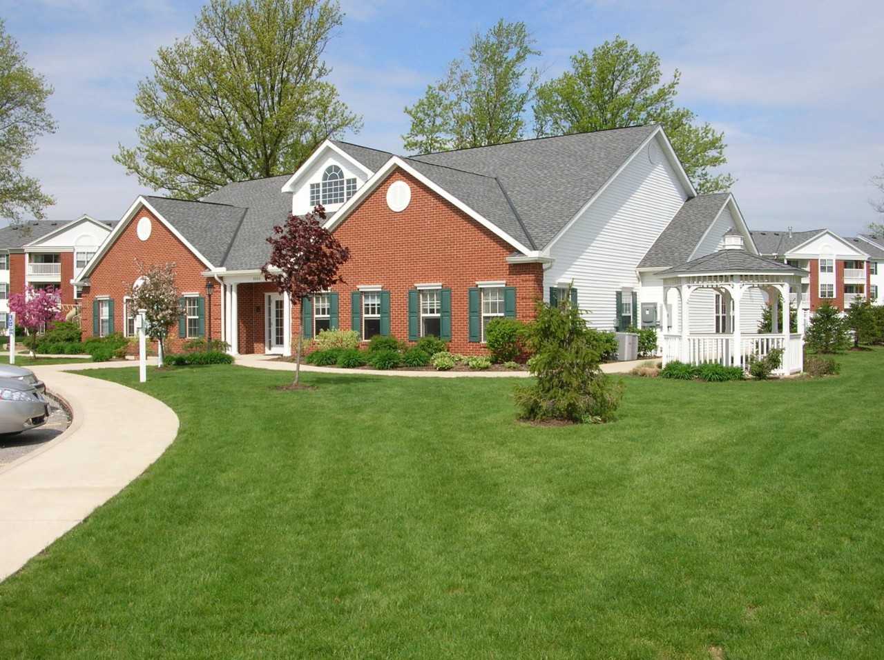 Evergreen Farms Apartments - Photo 2 of 17