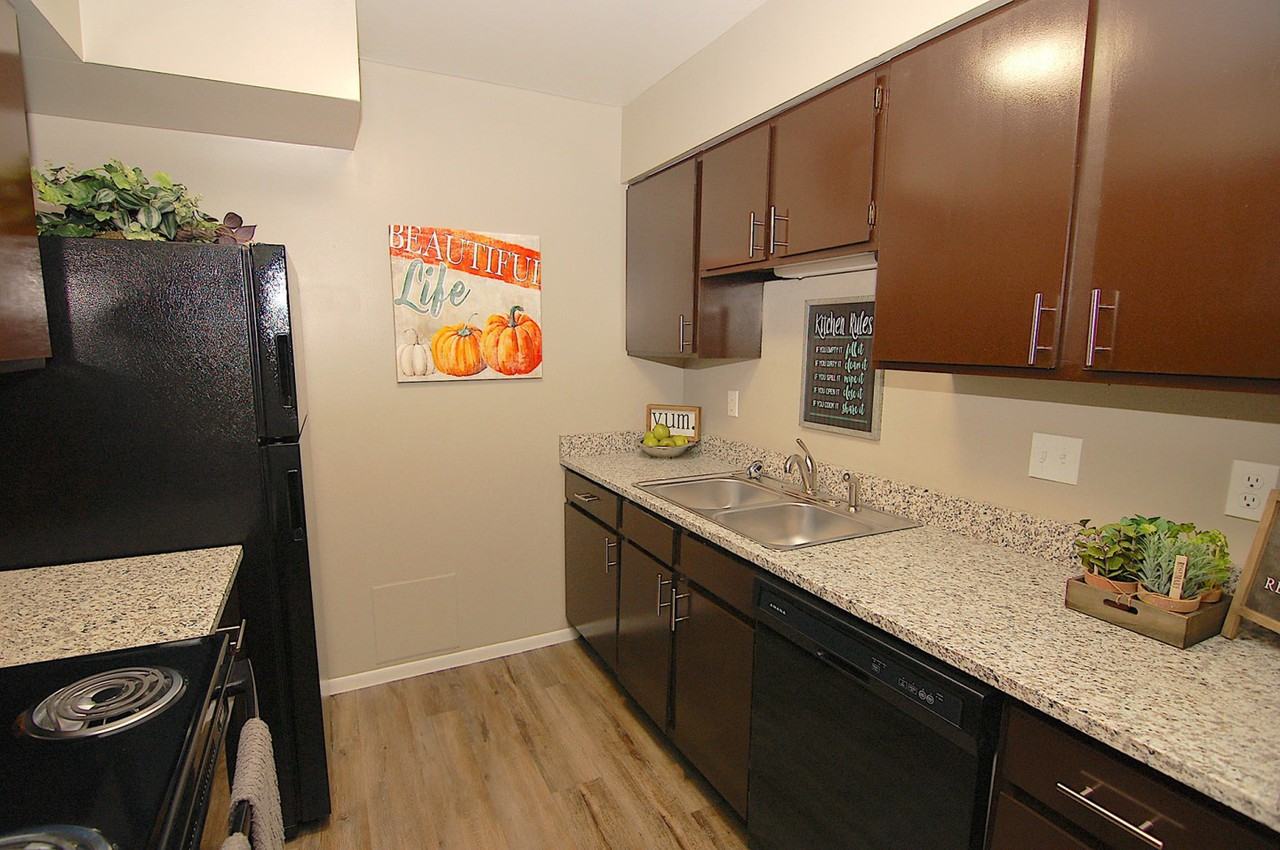 The Brixton - Photo 3 of 34