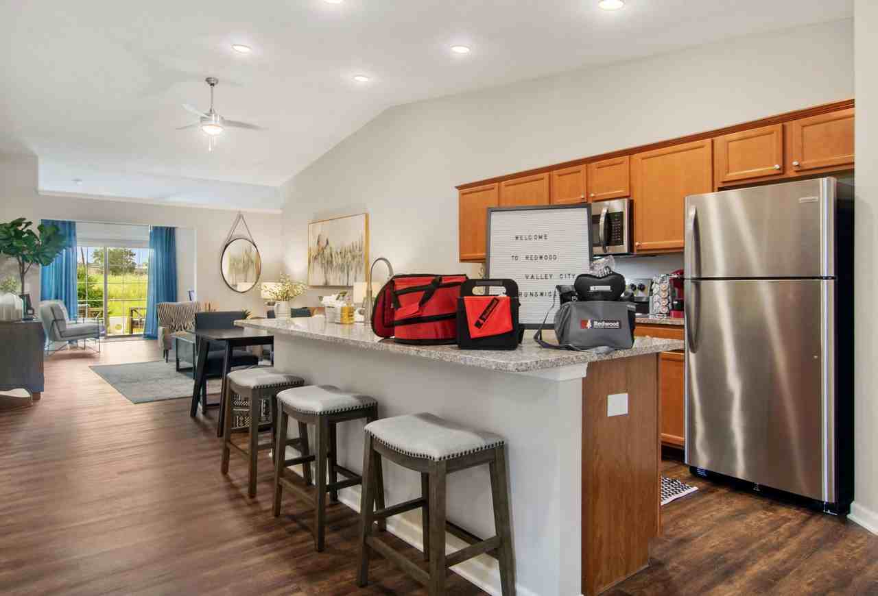 Redwood Valley City - Photo 2 of 13