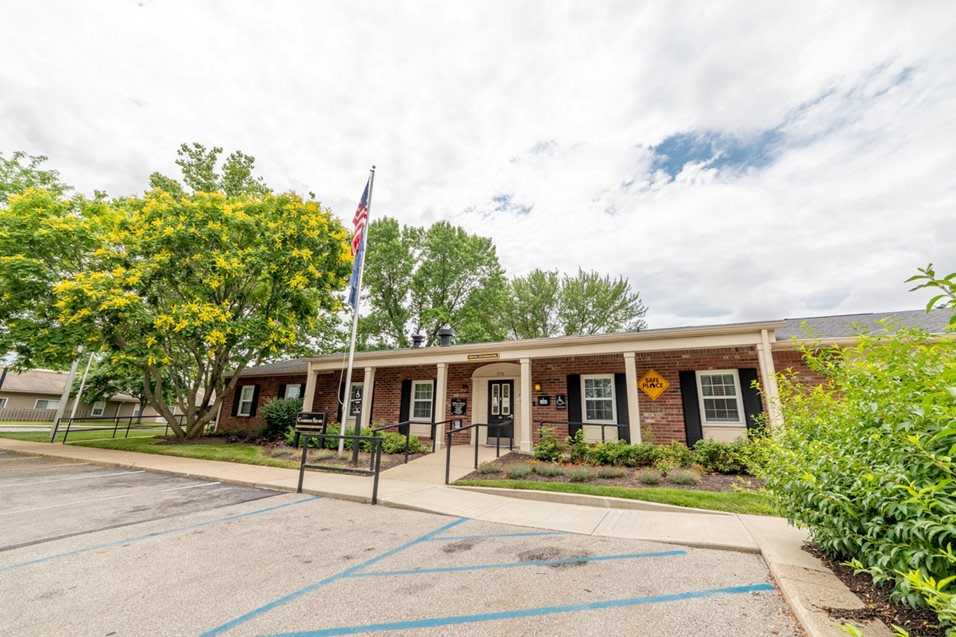 Cambridge Square North Apartments 7110 Township Line Rd, Indianapolis