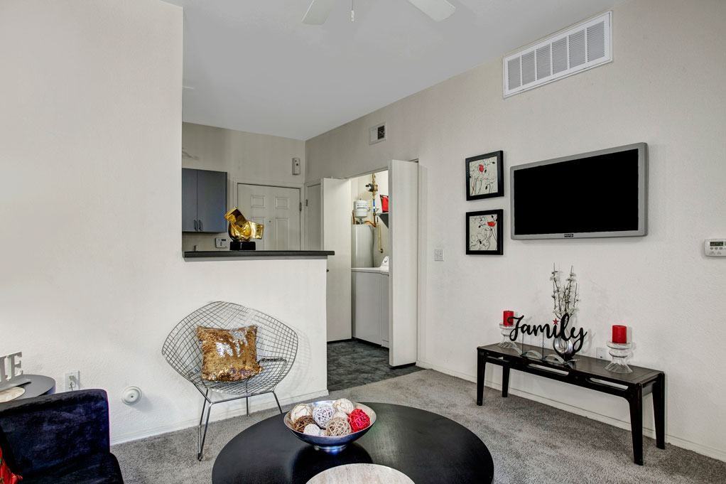 Bolero - Photo 3 of 20