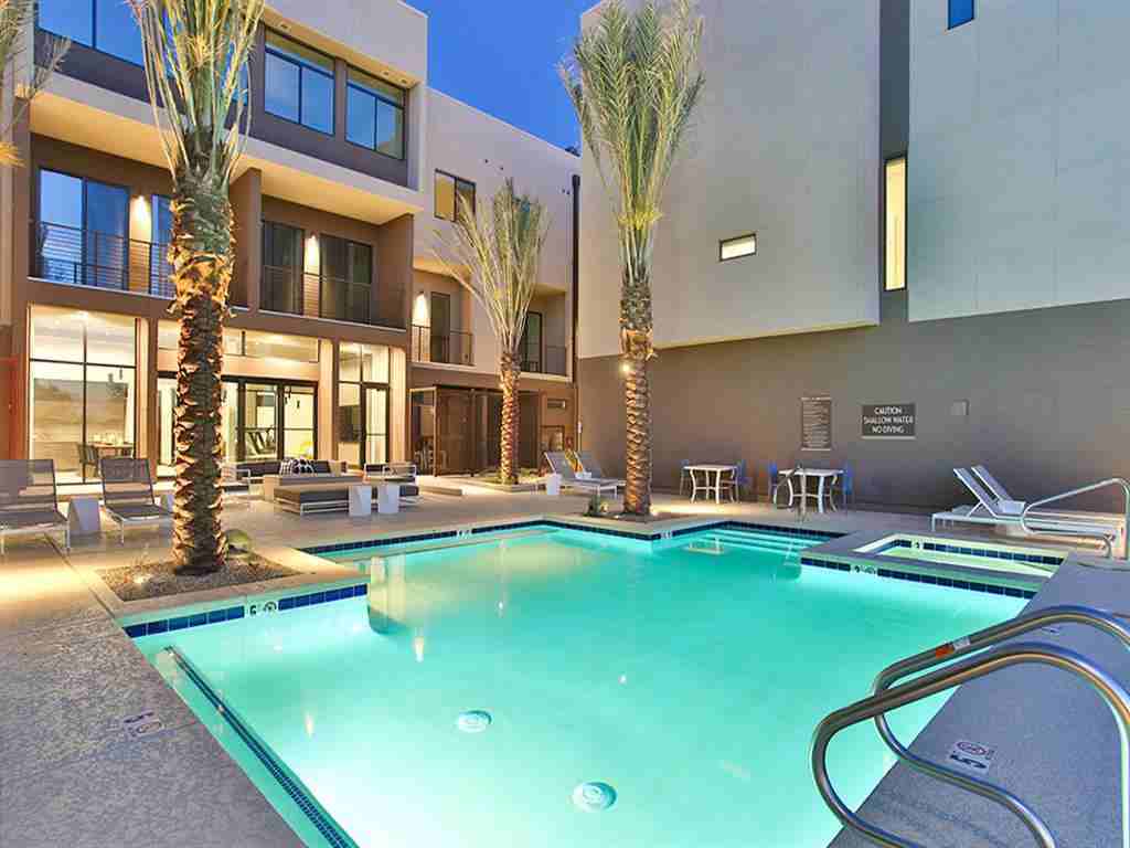 Dusk - Photo 2 of 16