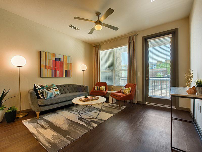 Skye at McClintock Station - Photo 2 of 42