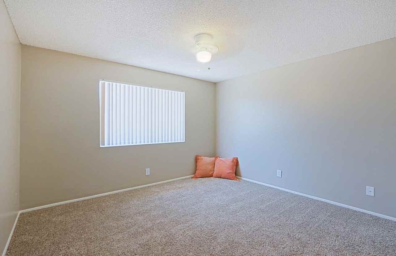 Villas on 28th - Photo 3 of 14