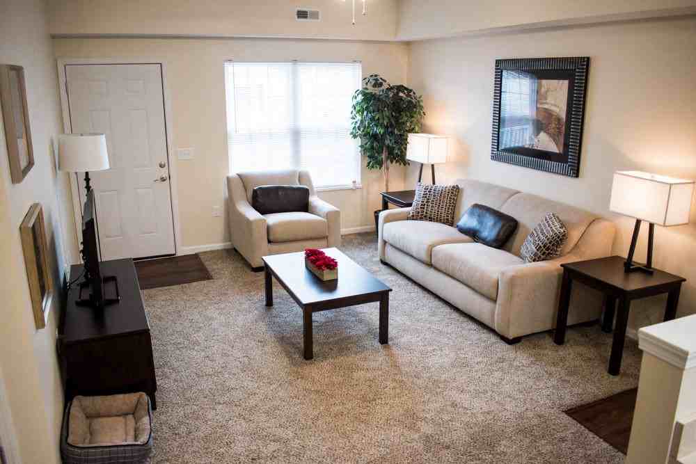 Redwood Akron - Photo 2 of 5