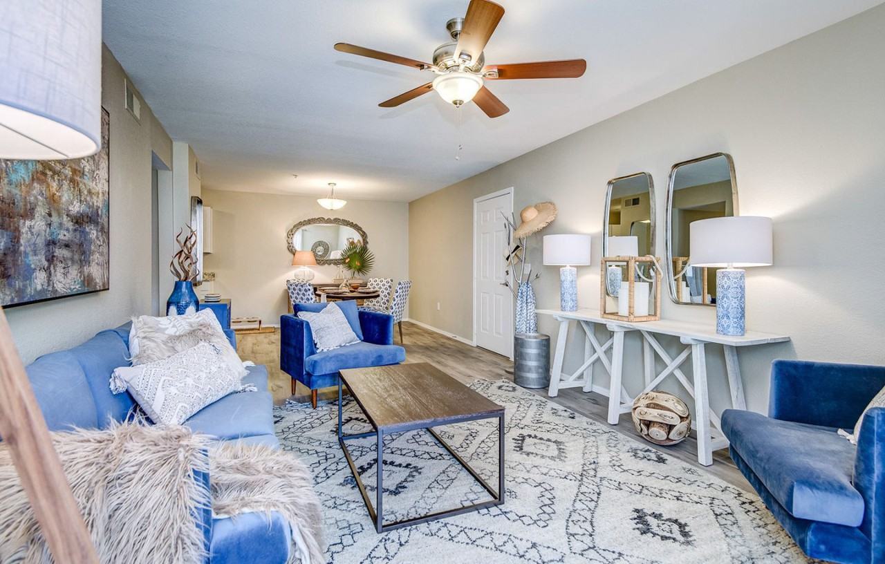 HUE97 - Photo 2 of 40