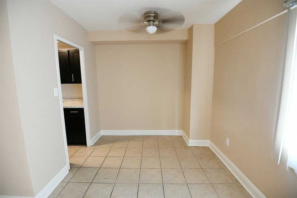 The Vista at Shaker Square - Photo 3 of 10