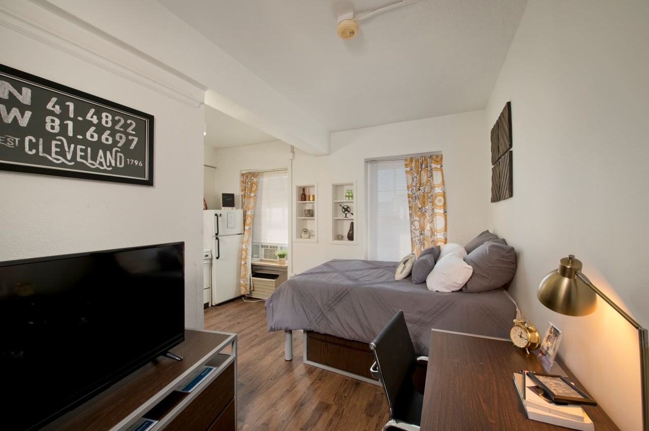 Domain at Cleveland - Photo 2 of 11