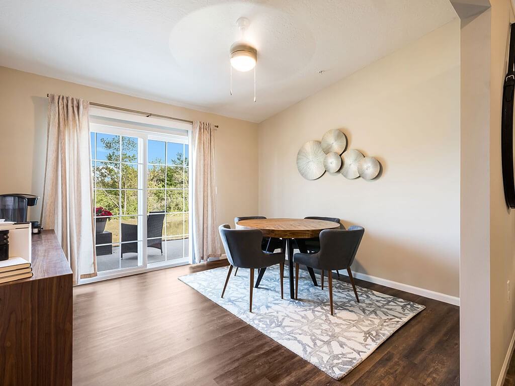 Redwood Cuyahoga Falls West Bath Road - Photo 2 of 10