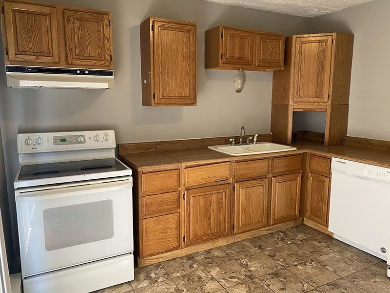 One Somerset Apartments - Photo 3 of 11