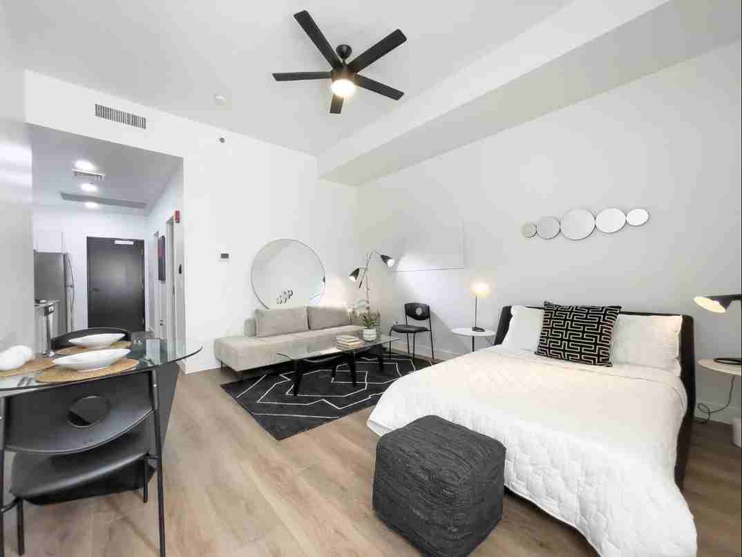 The Charleston by Mark-Taylor - Photo 2 of 13