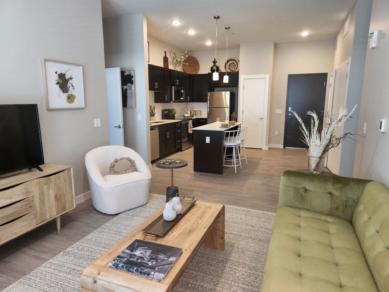 The Ascent at Top of the Hill - Photo 2 of 13