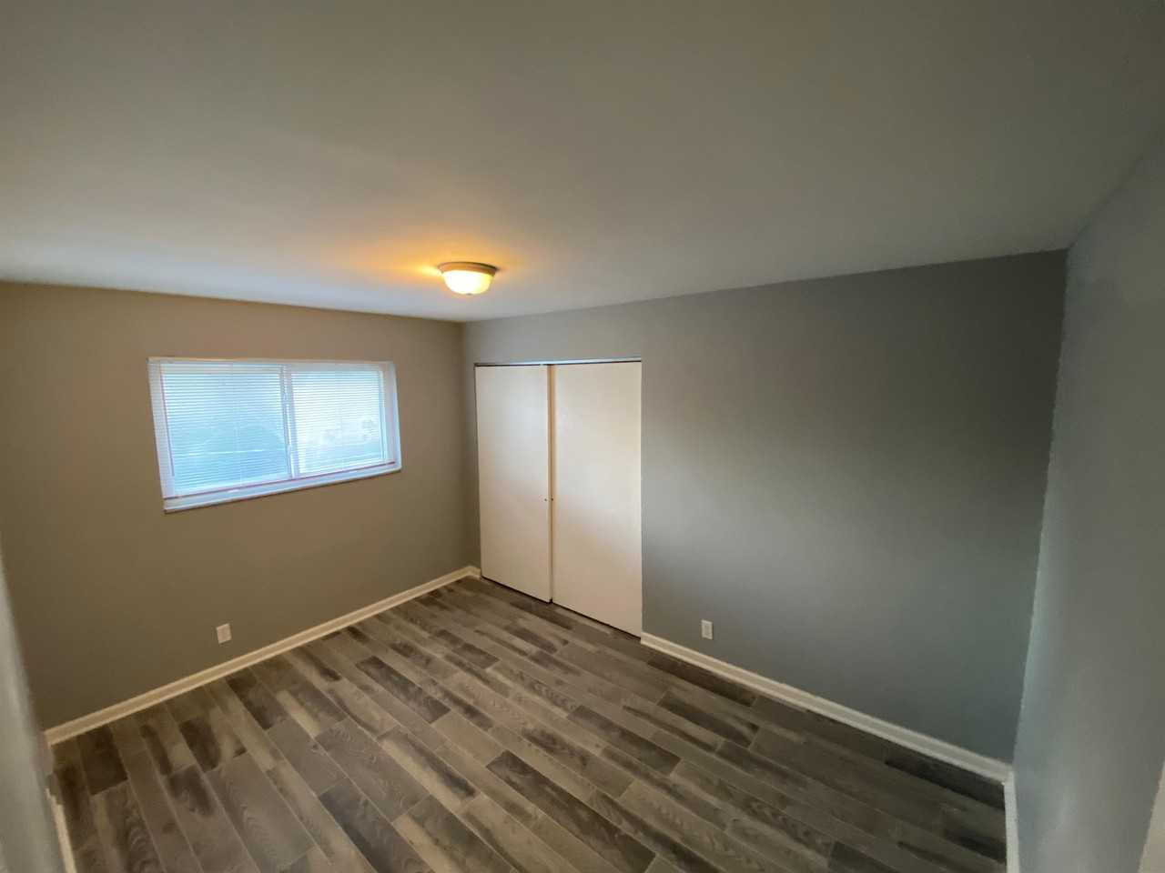 N Broadway #8538C - Photo 6 of 7