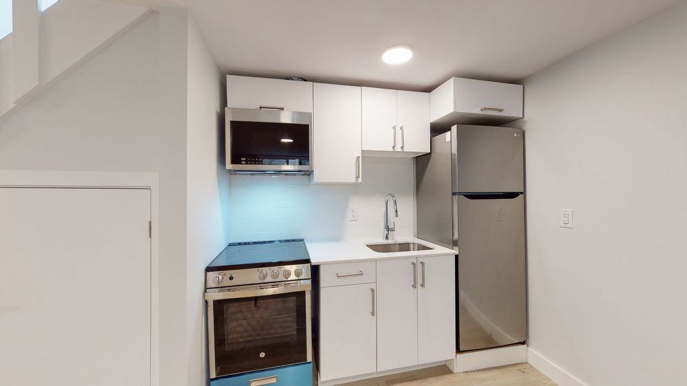 109 Carruthers Ave - Photo 3 of 11