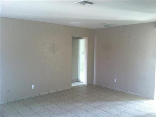 3419 W Marshall Ave - Photo 3 of 18