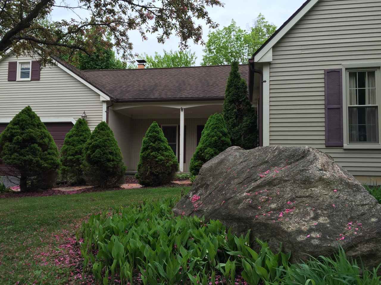 3375 Maybee Rd - Photo 2 of 25