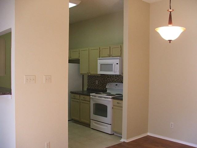 1234 W Hudgins St - Photo 3 of 6