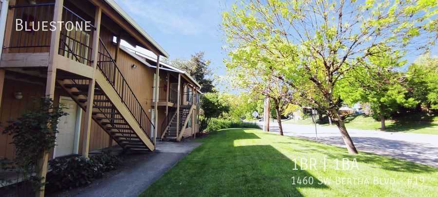 1460 Sw Bertha Blvd #19