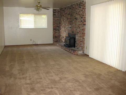 6718 52nd St - Photo 3 of 7