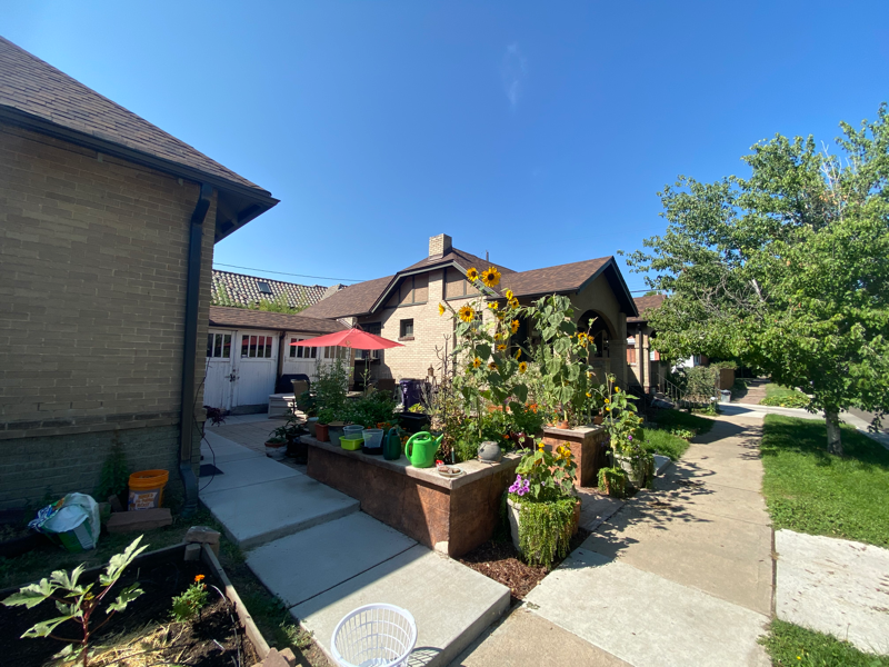 491 N Humboldt St - Photo 3 of 31