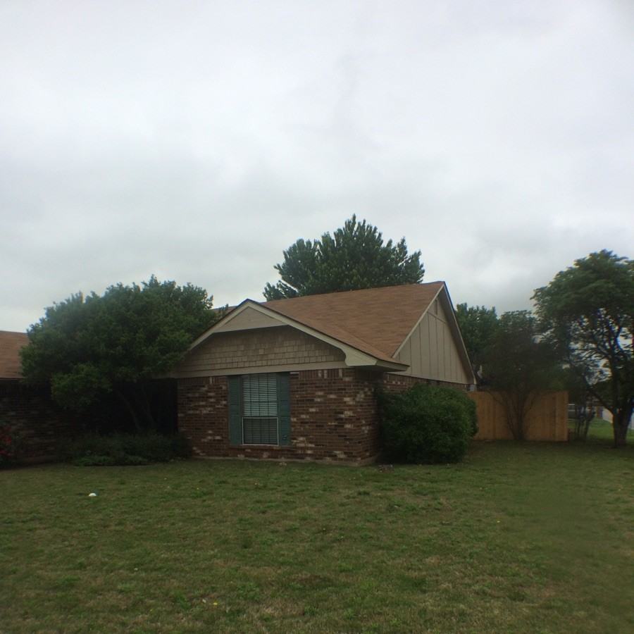 8217 NW 112th Terrace - Photo 2 of 18