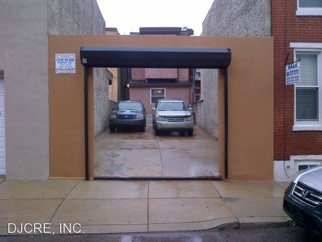 1114 Snyder Ave - Photo 2 of 10