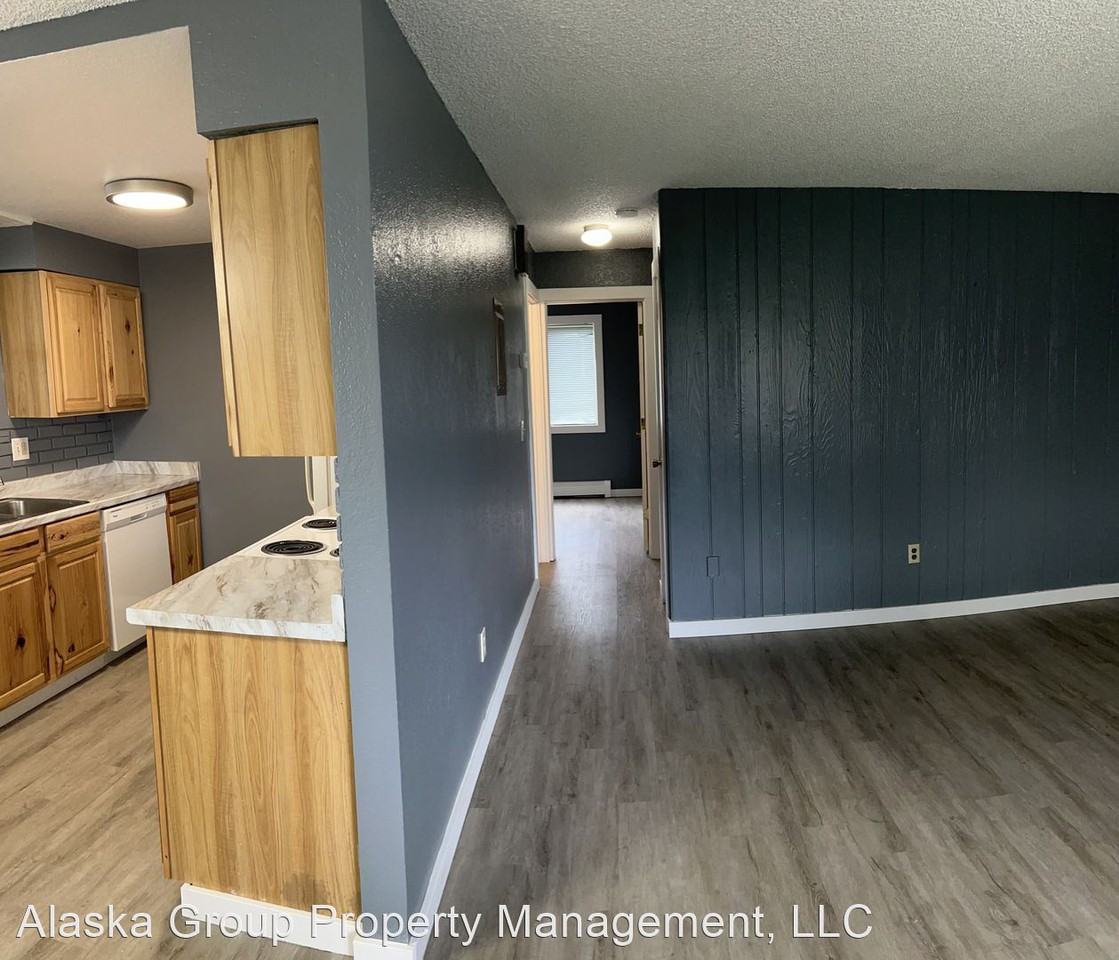 1251 Friendly Lane - Photo 3 of 5