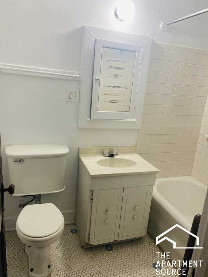 3146 Harlem Ave #2D