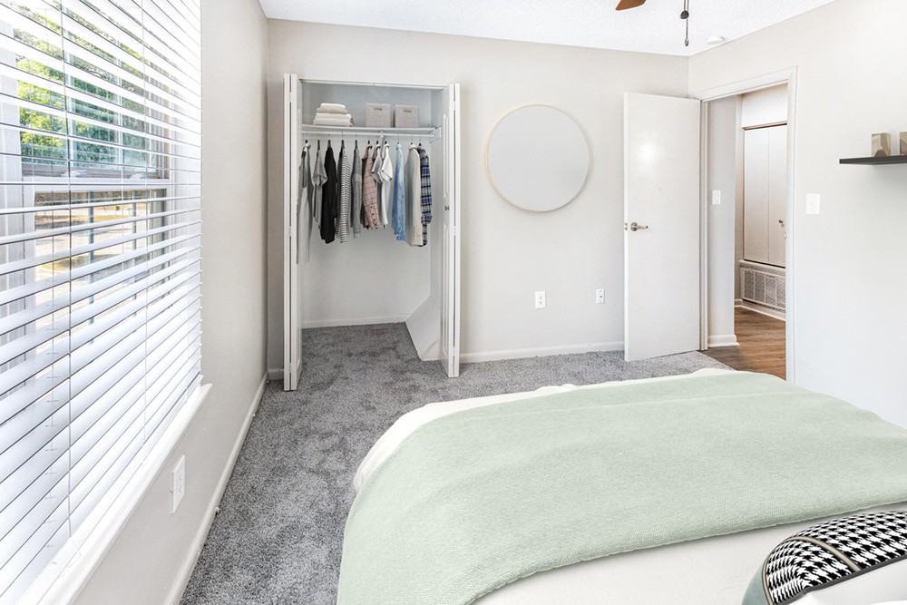 The Flats on Hampstead - Photo 7 of 26