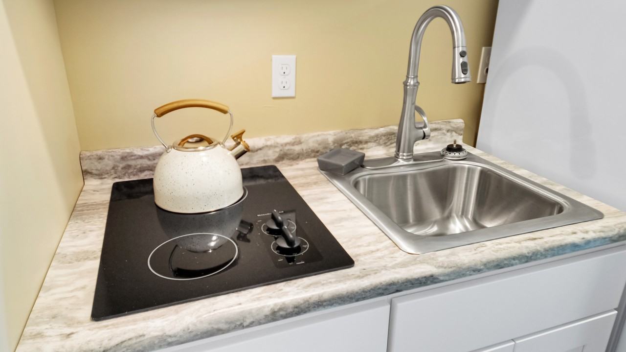 15 Bourne Avenue #4 - Photo 5 of 9
