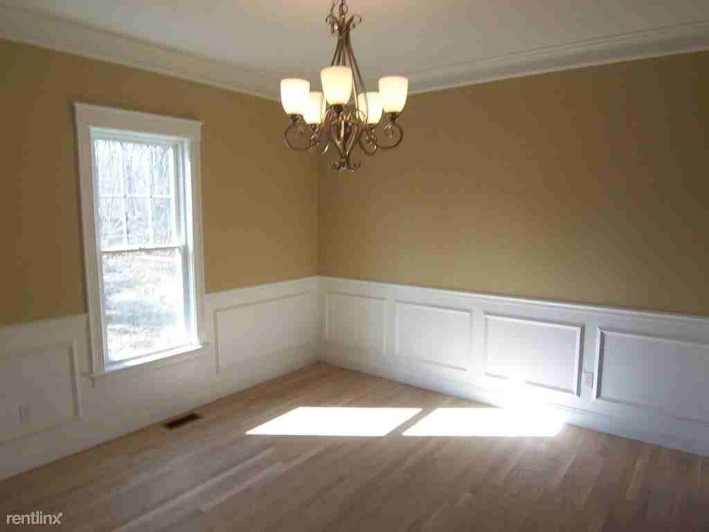 7 Auburn St - Photo 3 of 5