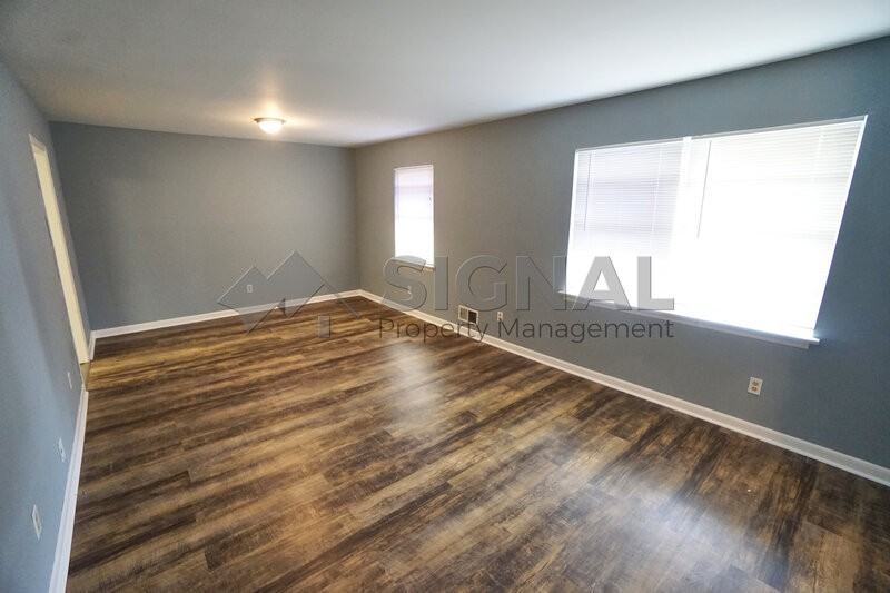 1228 Huffman Rd - Photo 3 of 22