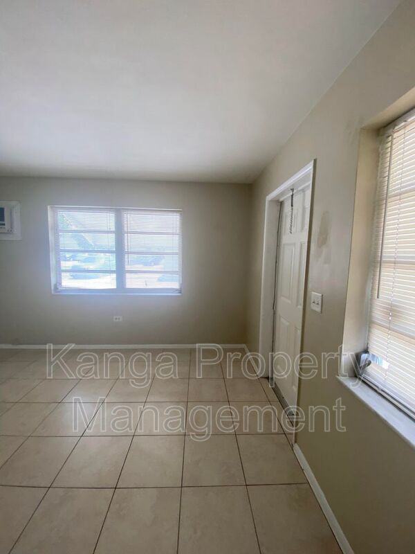 918 11th Ave N - Photo 3 of 16