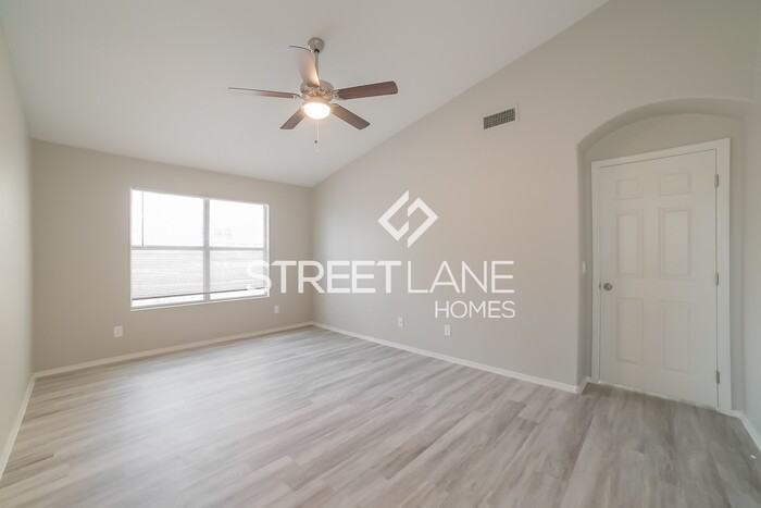 15958 N 90th Ave - Photo 2 of 15