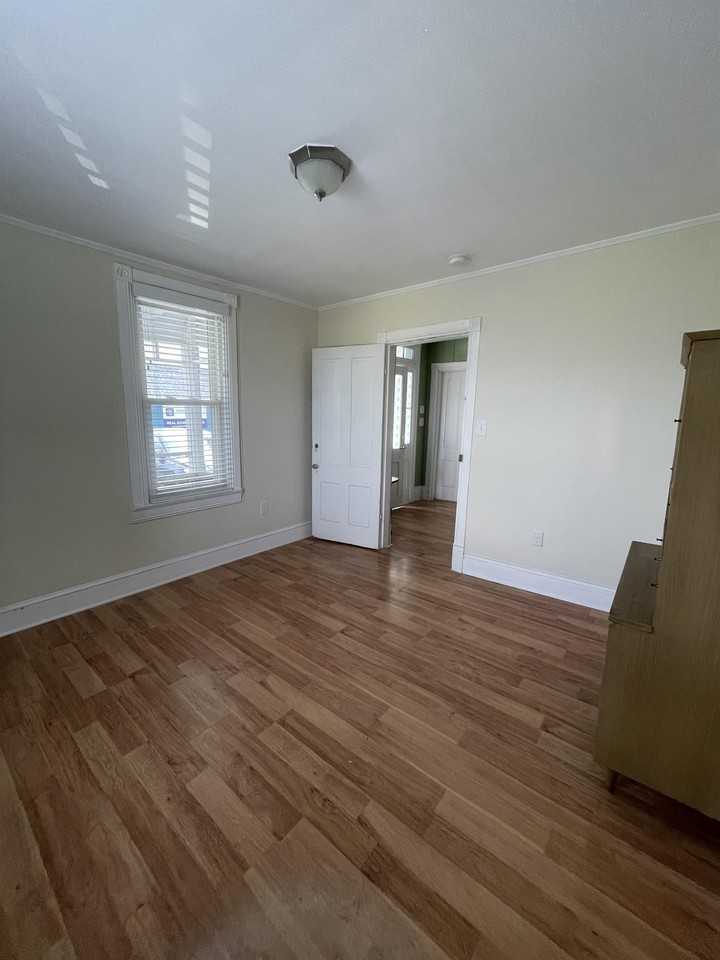 125 Wilder Ave #5C - Photo 4 of 4