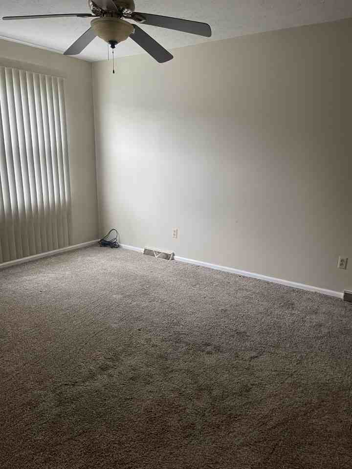 503 Lovers Ln #503 - Photo 7 of 9