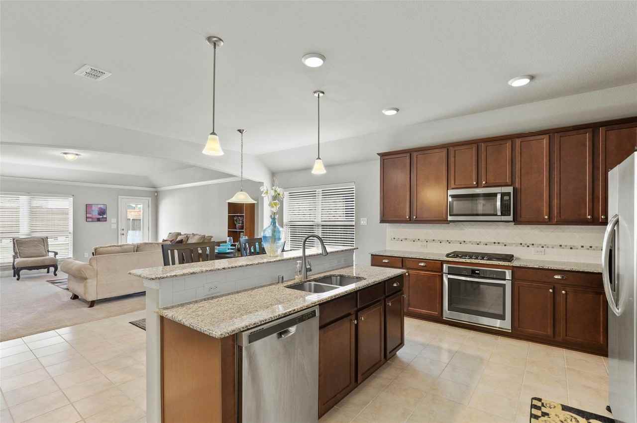 1925 Alton Way #1 - Photo 2 of 42