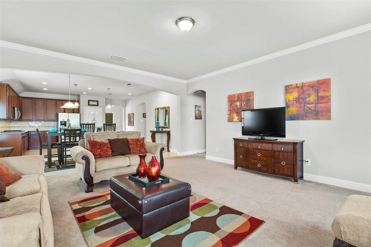 1925 Alton Way #1 - Photo 3 of 42