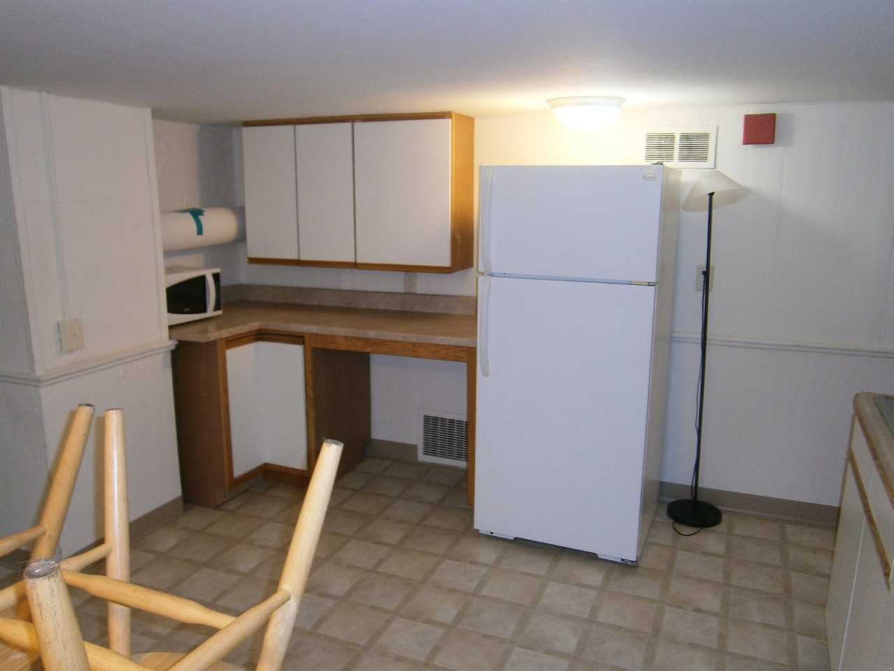 211 Williams St #1 - Photo 4 of 11