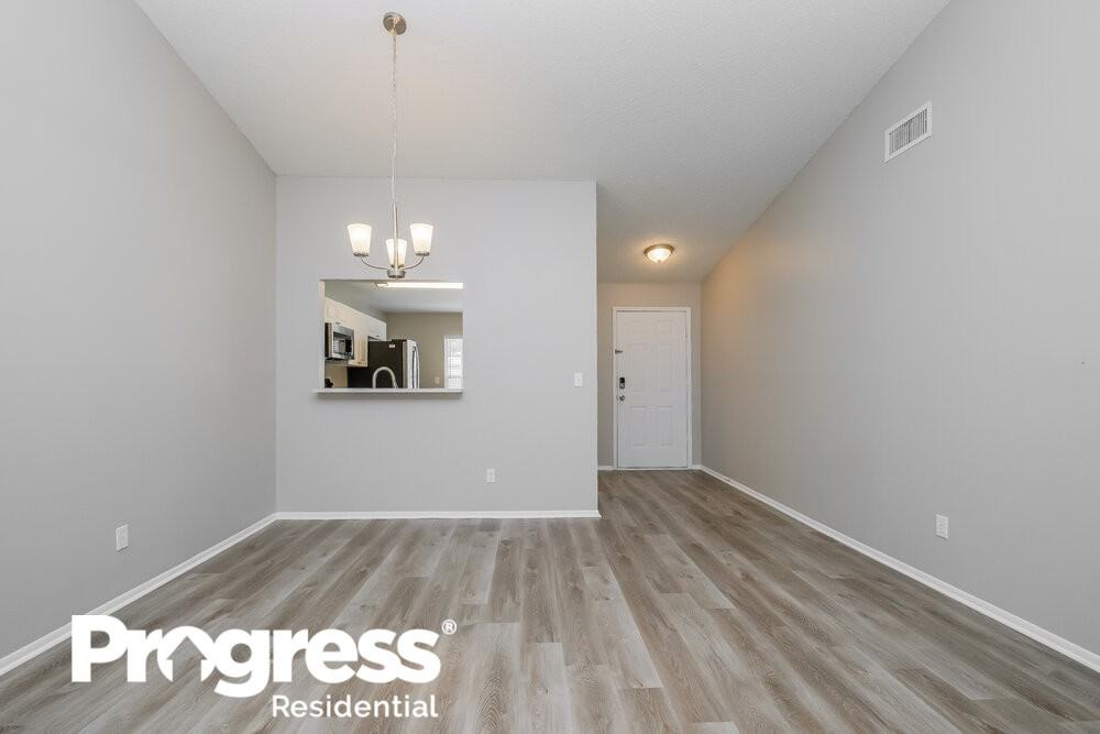 1913 Chablis Ct - Photo 3 of 15