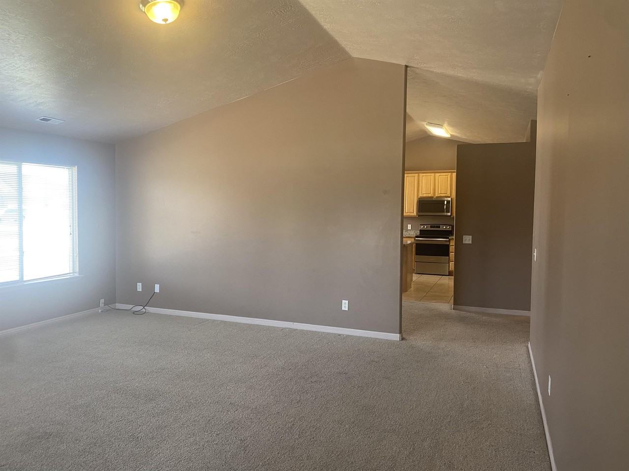 3144 W 525 N #1 - Photo 3 of 9