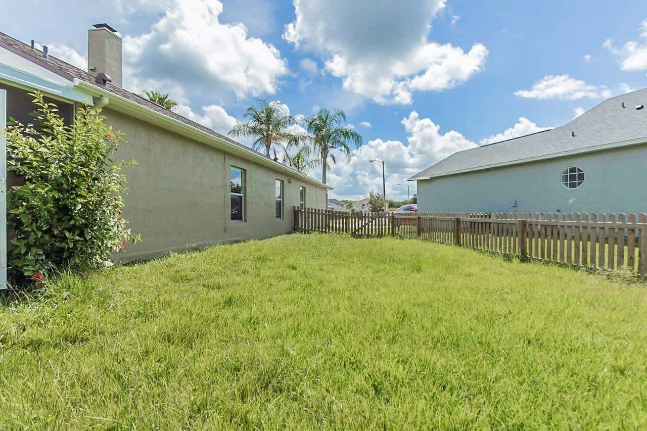 2914 Afton Cir - Photo 3 of 20